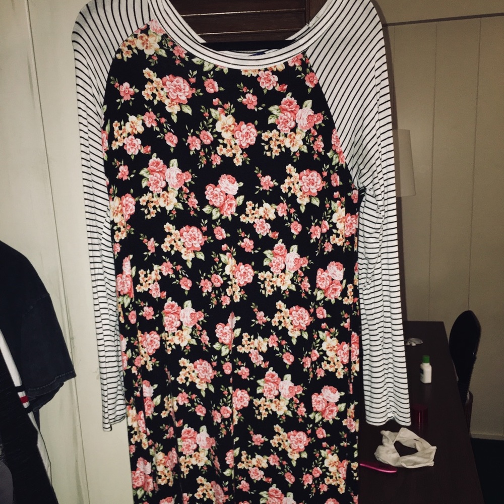 Floral and stripe maxi dress!!